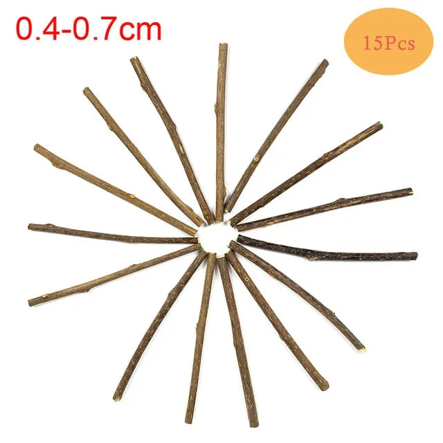 Palitos masticables para la limpieza dental de gatitos. Elaborados con matatabi, plantas naturales que ayudan a la salud bucodental.